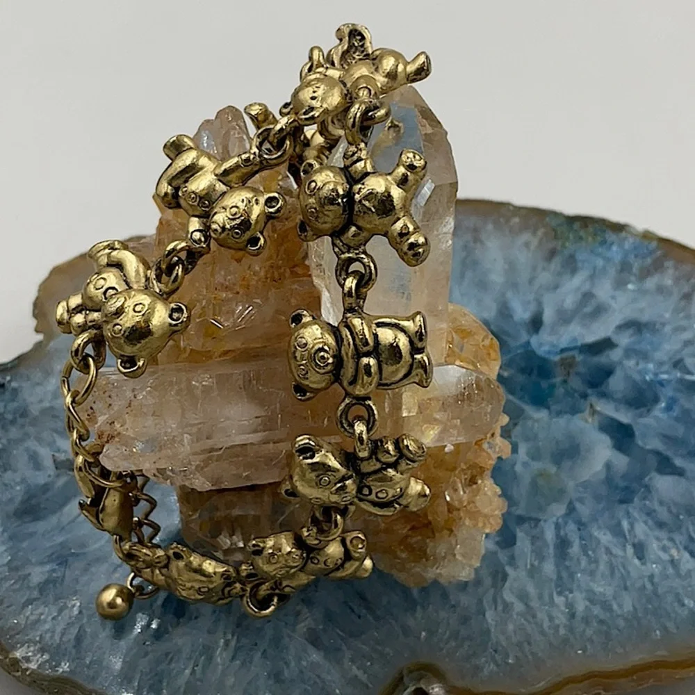 7 1/2” W/2”Ex. Golden Gold Teddy Bear Charm Bracelet With Lobster Claw Closure - Picture 3 of 7